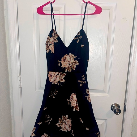 Charlotte Russe Dresses & Skirts - Rose Dress